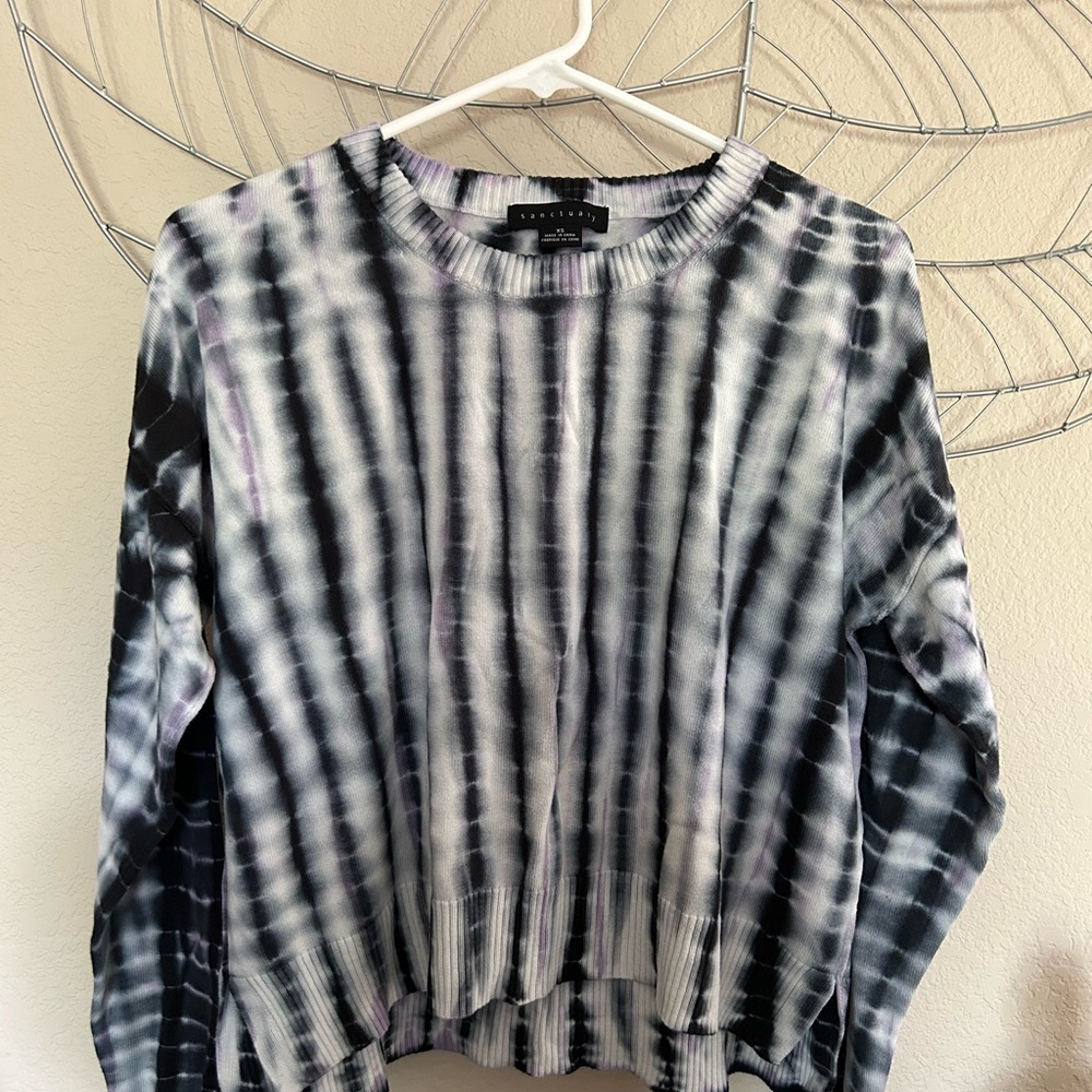 Tie-dye pullover